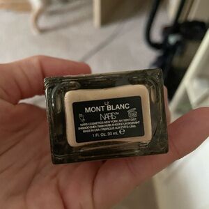 NARS foundation. Used 1 time